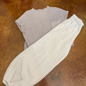 Free people set with pants and top in grey